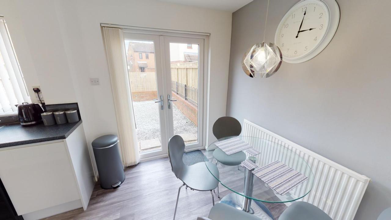 Marina House Apartment Kingston upon Hull Exterior photo